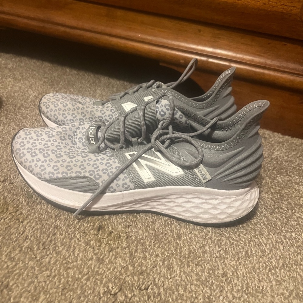 New Balance Gray and White Patterned Sneakers
